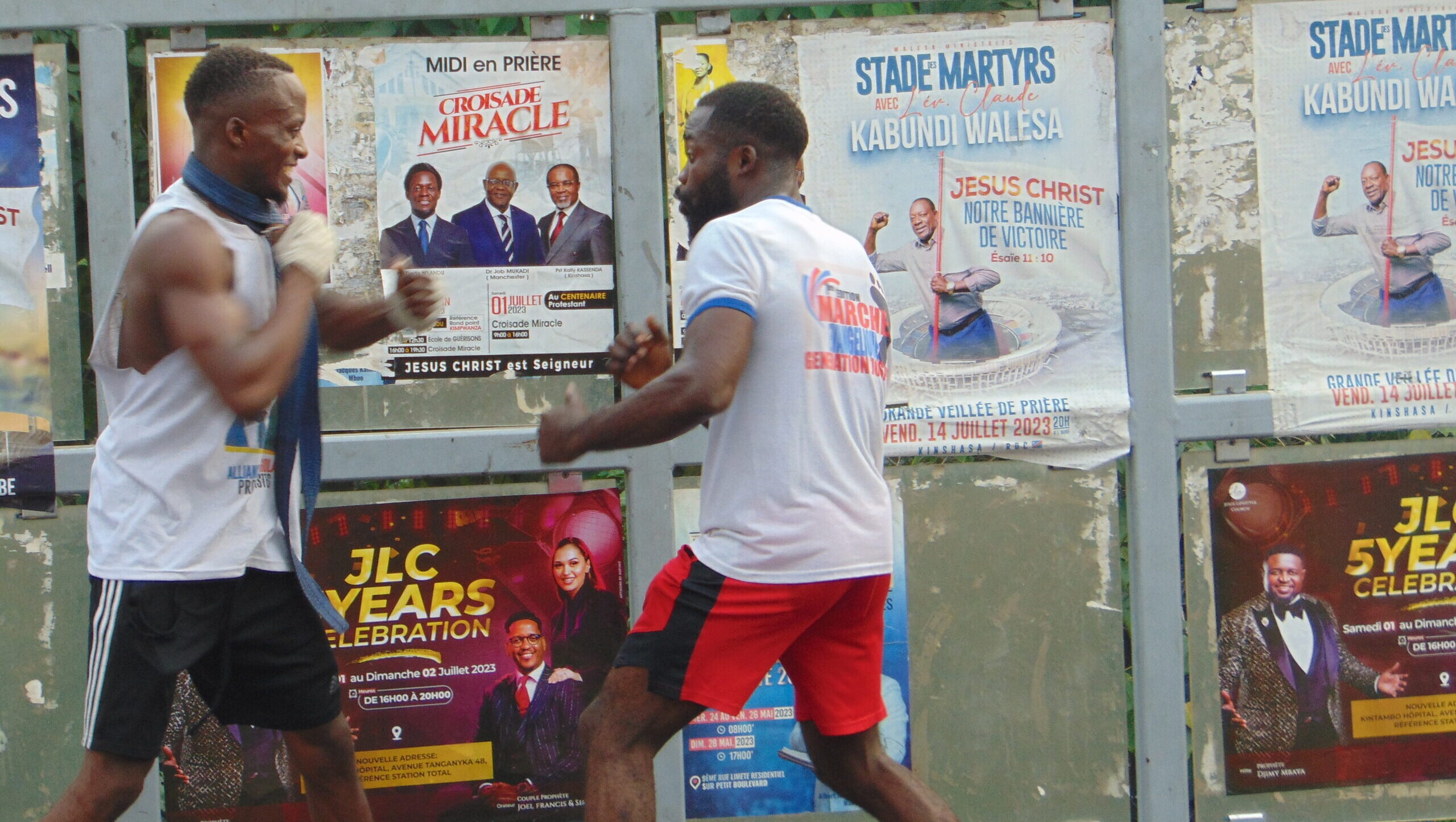 Komt het tot een openlijke bokswedstrijd tussen Kerk en staat in Congo? © mw